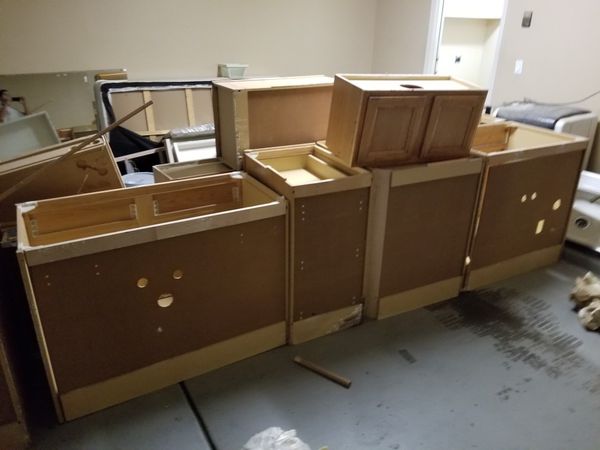 Full set of kitchen cabinets for Sale in Phoenix, AZ - OfferUp