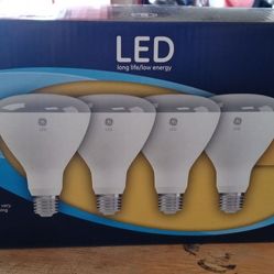 GREAT DEAL !!  4 Pack Box  LED Soft White Light Bulbs 