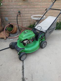 Lawn Mower LAWNBOY 195cc Easy Start Gasoline Powered. Woks Good
