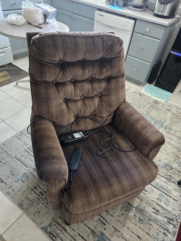 Recliner Lift Chair 