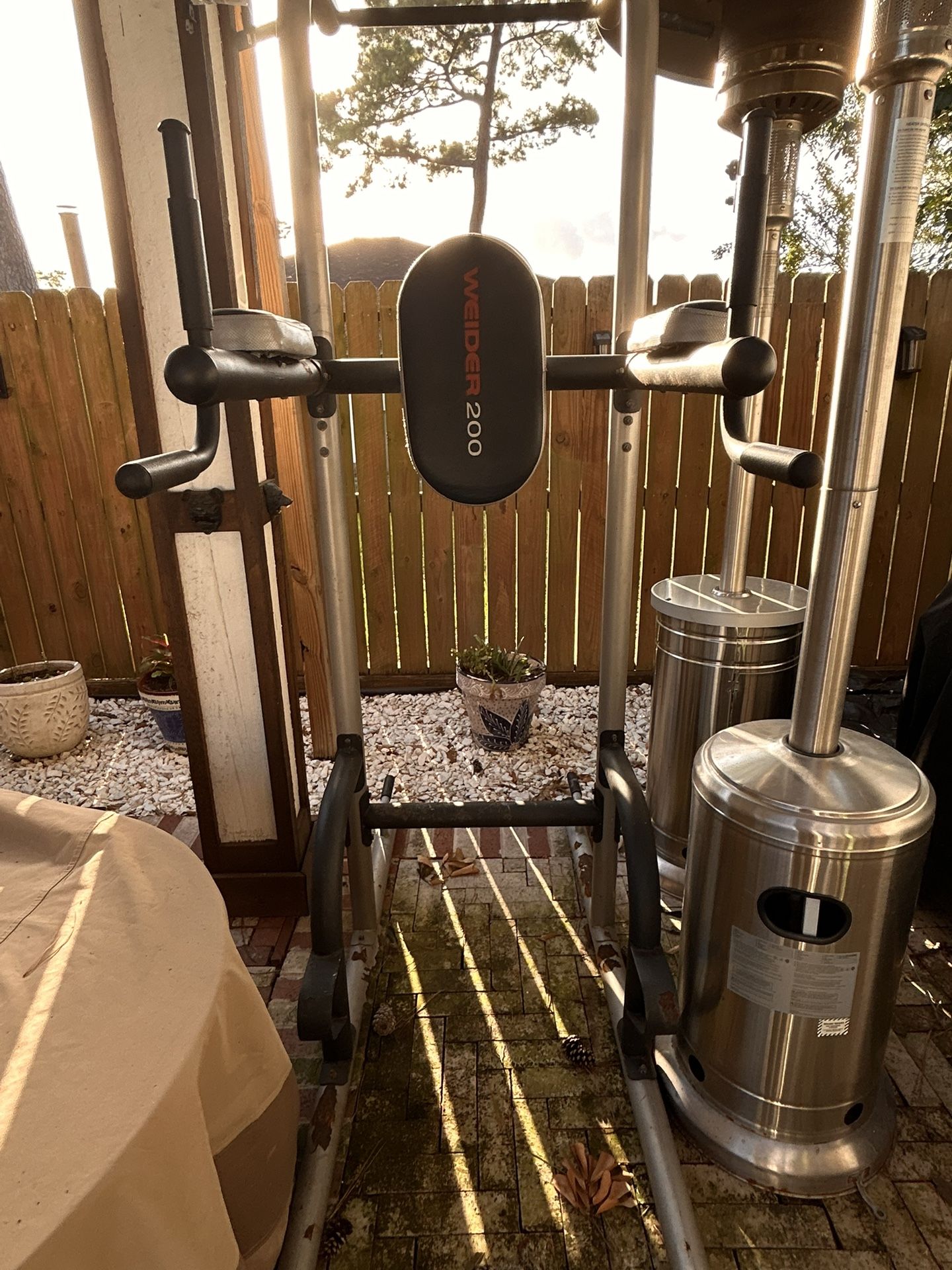 Pull Up Bar