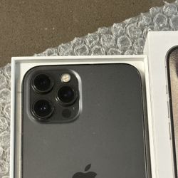 iPhone 12 PRO MAX 256GB 256GB UNLOCKED Gold Like New 