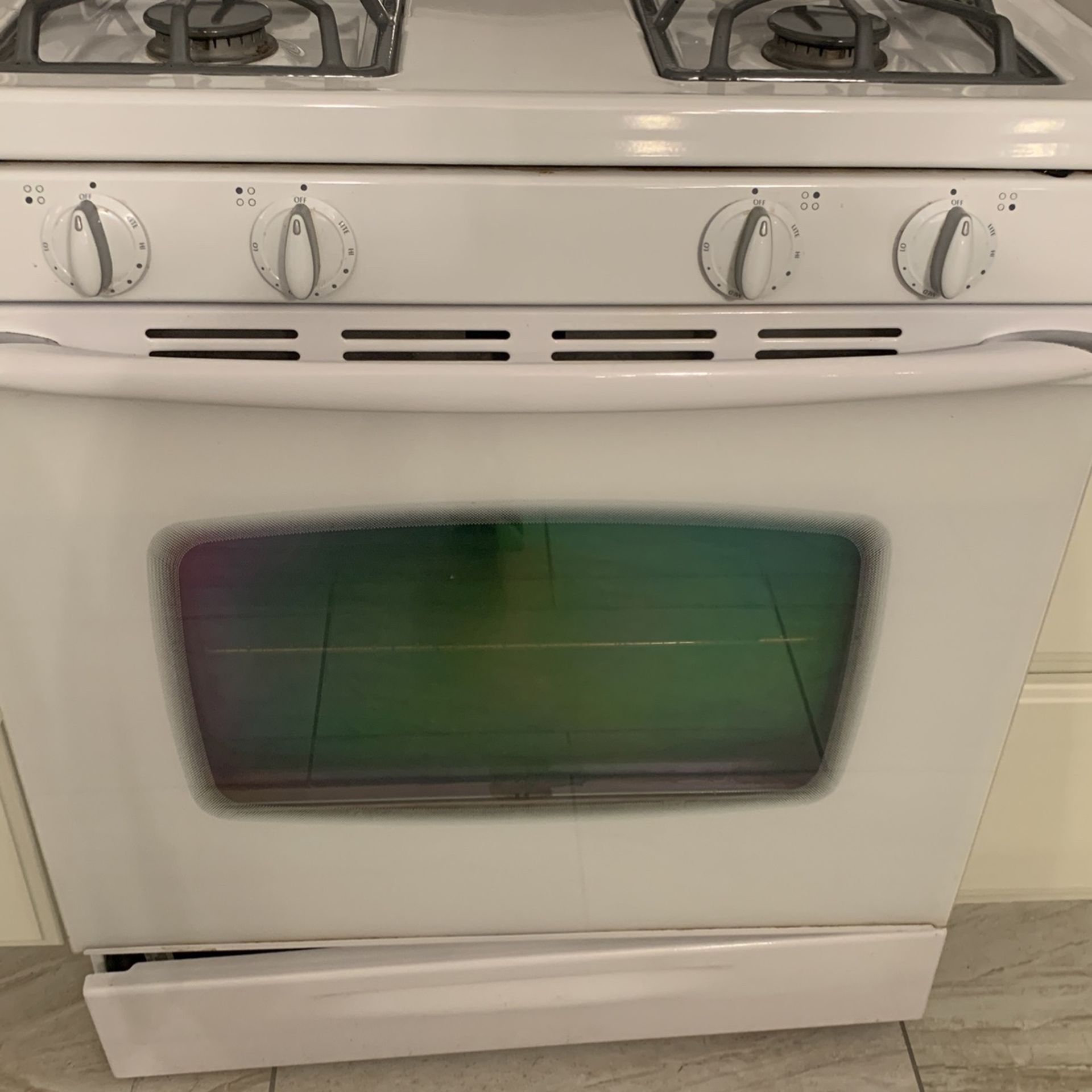 MAYTAG gas stove for Sale in Tigard, OR OfferUp