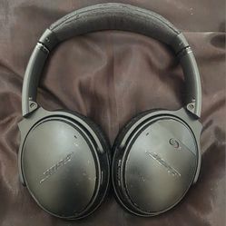 BOSE - QuietComfort 35 II Wireless Noise Cancelling Over-the-Ear Headphones