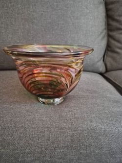 Art Glass Bowl with Swirl Pattern