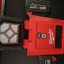 Light And 1 Battery 