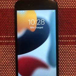 Apple iPhone 7 32GB Unlocked For Any Carrier!