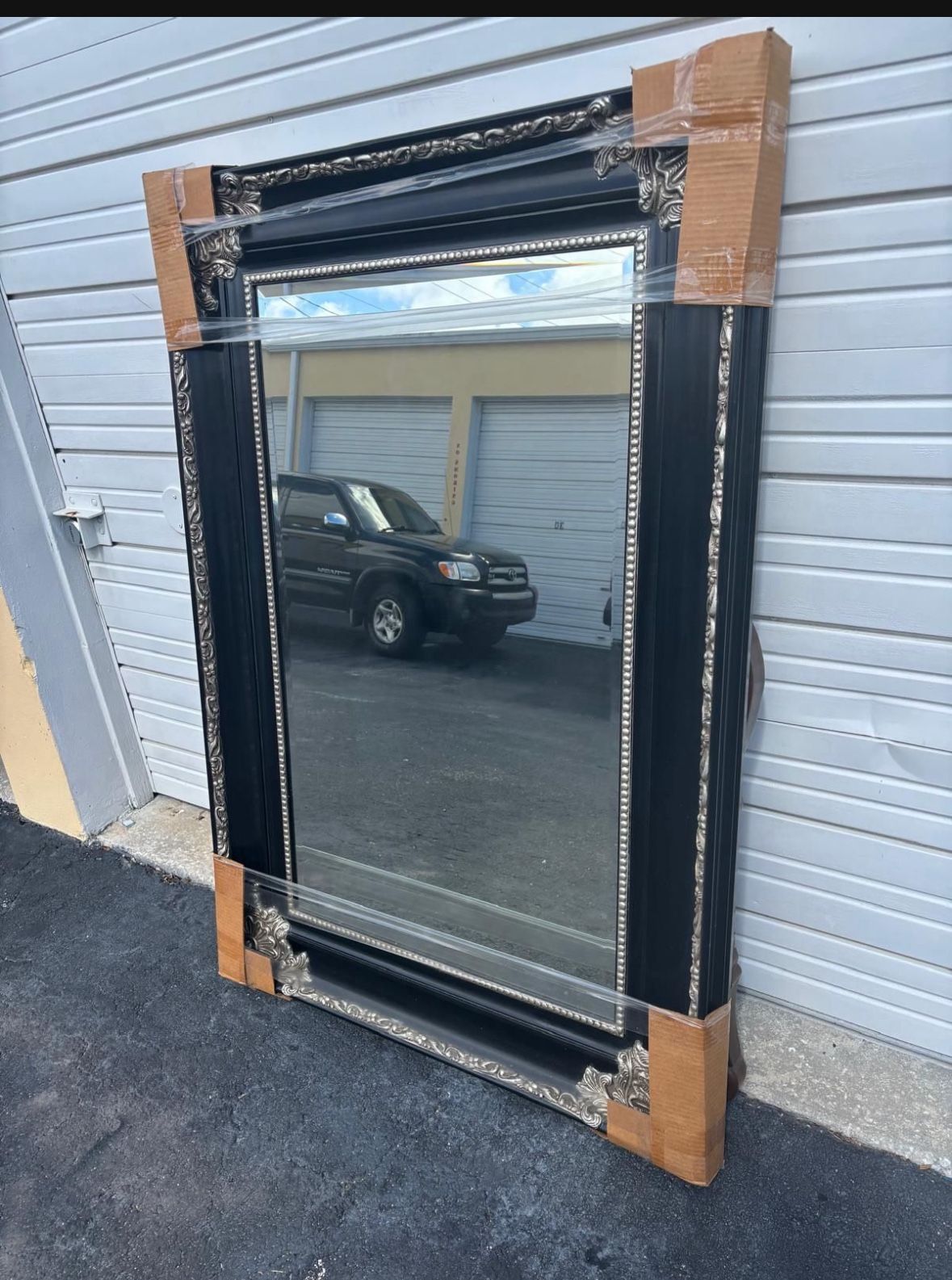 Black & silver large beveled mirror ready to hang 63 “ x 44” $250