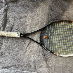 Head Speed Pro Tour Graphene tennis racket