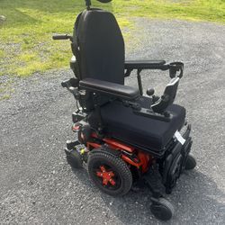 Quantum Ilevel Rehabilitation Electric Wheelchair 