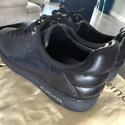 Louis Vuitton crocodile sneakers men’s size 8.5 us. 40 Eu.  New condition wore one time!