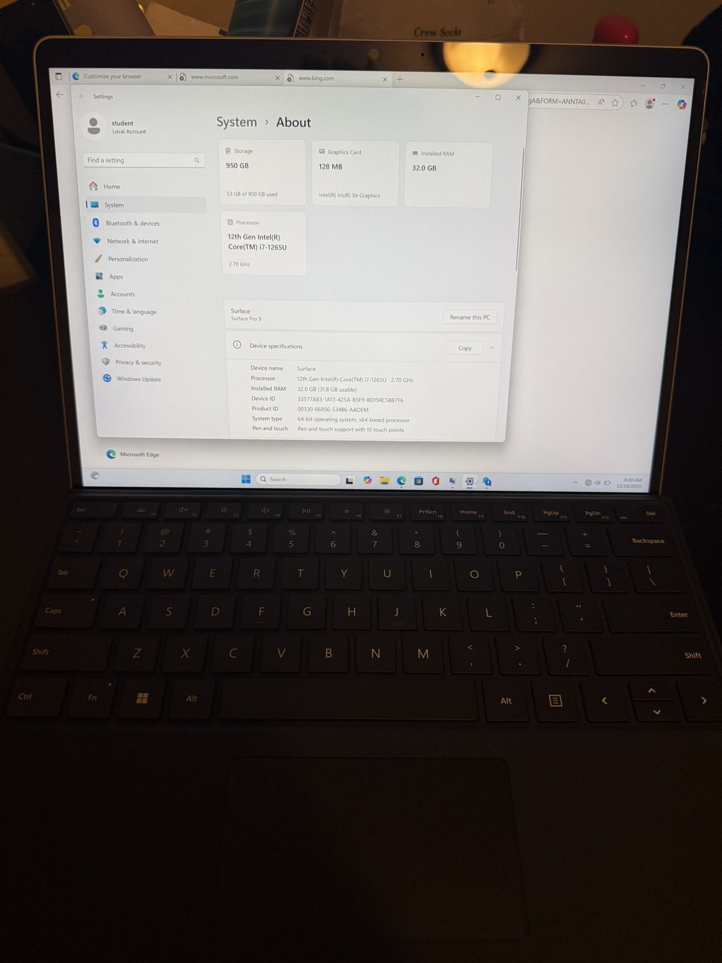 Microsoft Surface Pro 9 – i7 / 32GB / 1TB + Keyboard