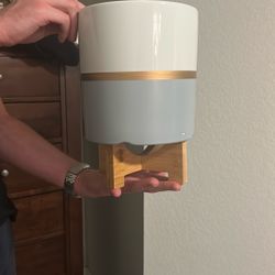 Plant Pot With Stand 