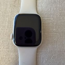 Apple Watch 7 41mm 