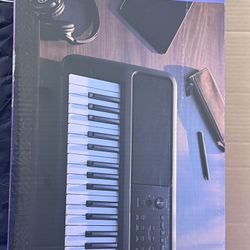 yamaha psr-ew320 keyboard  With bench and stand- need gone asap