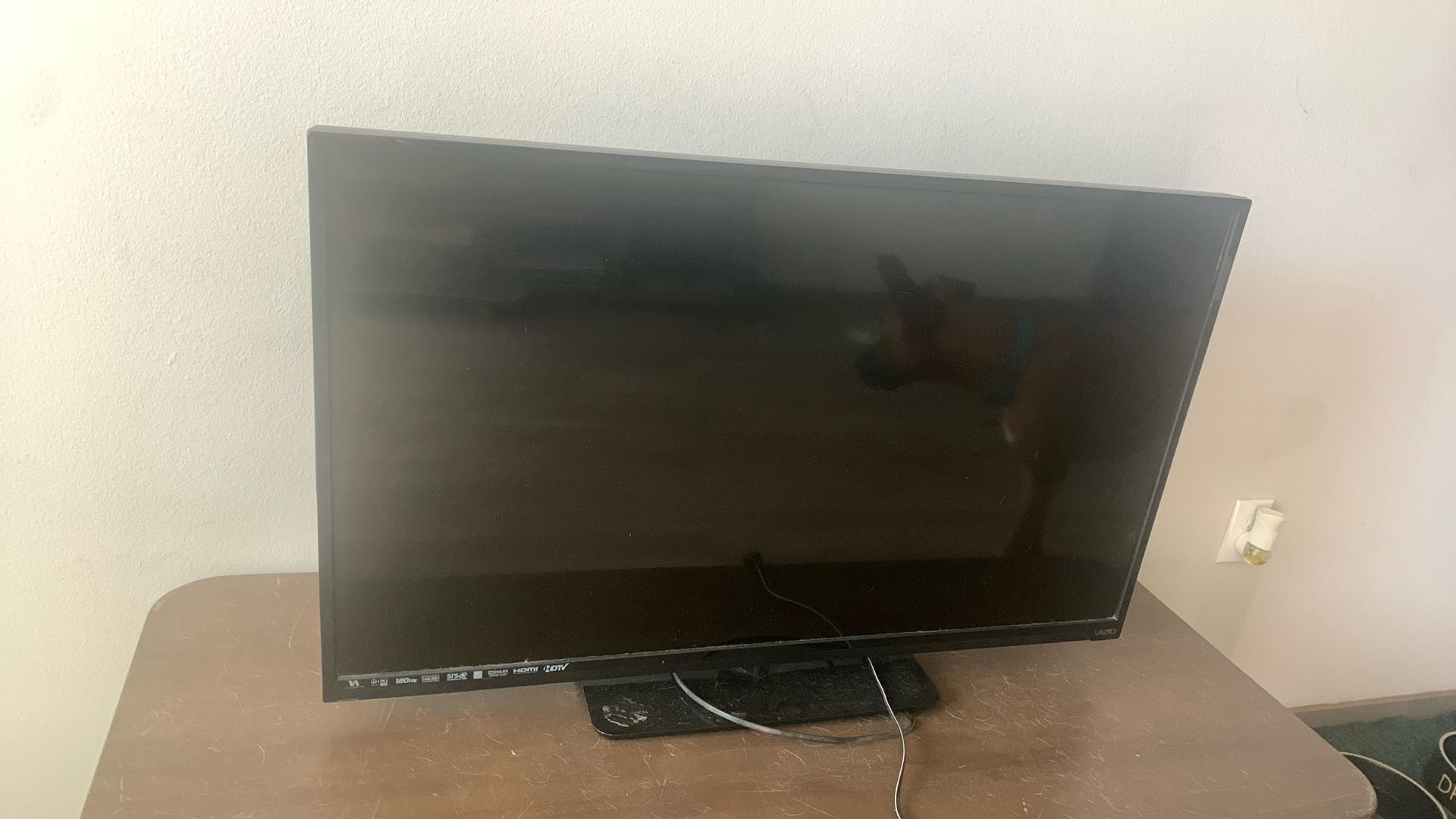 43” Vizio Tv