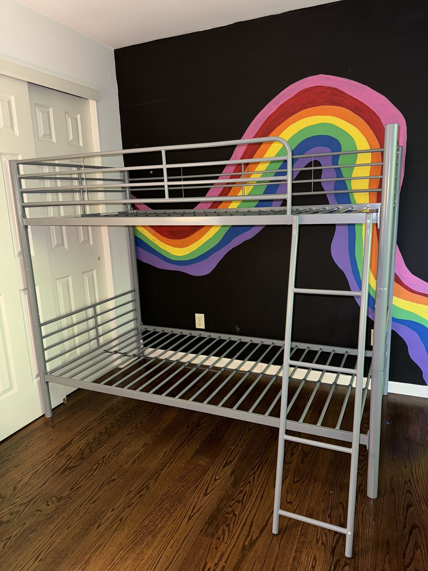 Twin Bunk Bed