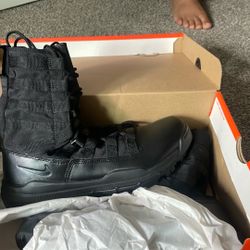 Nike Tactical Boots Black Size 10 New 