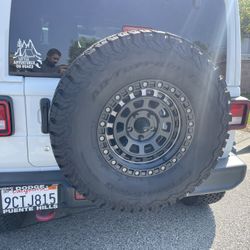 Jeep JL Wheels 35’s