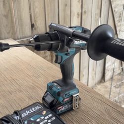 makita xgt drill 