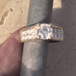REAL DIAMOND RING - Beautiful gift 