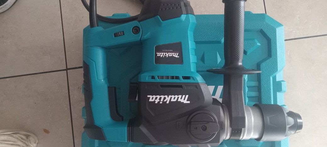 Makita Drill Hammer