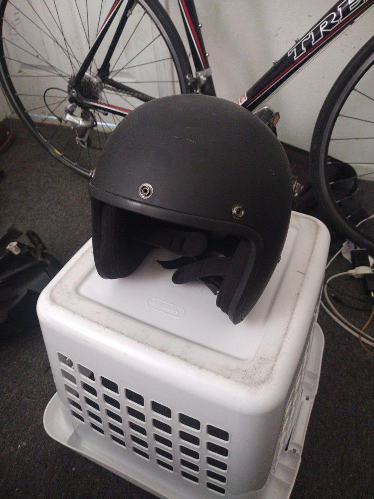  Helmet 