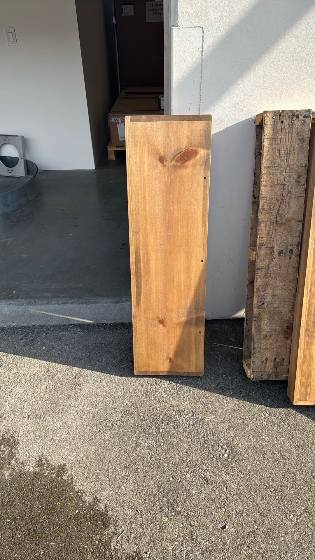 Free Shelves. Lacey