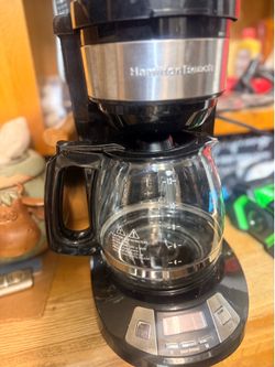 Hamilton Beach (46290G) 12 Cup Programmable Coffee Maker