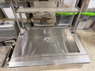 Paradise grill preparation station