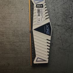 AData XPG 8GB (1 x 8GB) DDR4 3000MHz AX4U240038G16-BWZ Desktop RAM Memory Used