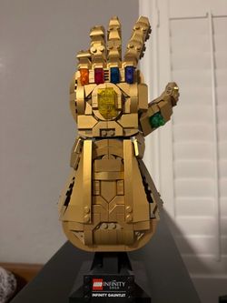 LEGO Marvel Infinity Gauntlet Set (76191) - Built & Complete Display Model