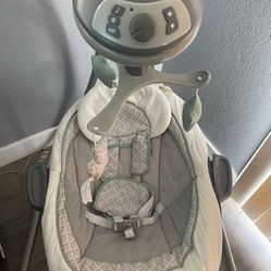 Graco Baby Swing Bouncer Combo for Sale in Las Vegas NV