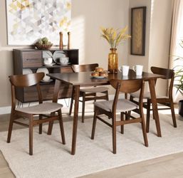 Brand New 5 Piece Dining Table Set In The Box.