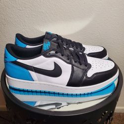 BRAND NEW JORDAN 1 LOW POWDER BLUE 