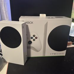 Xbox Series S Very Good Condition 200 Or OBO