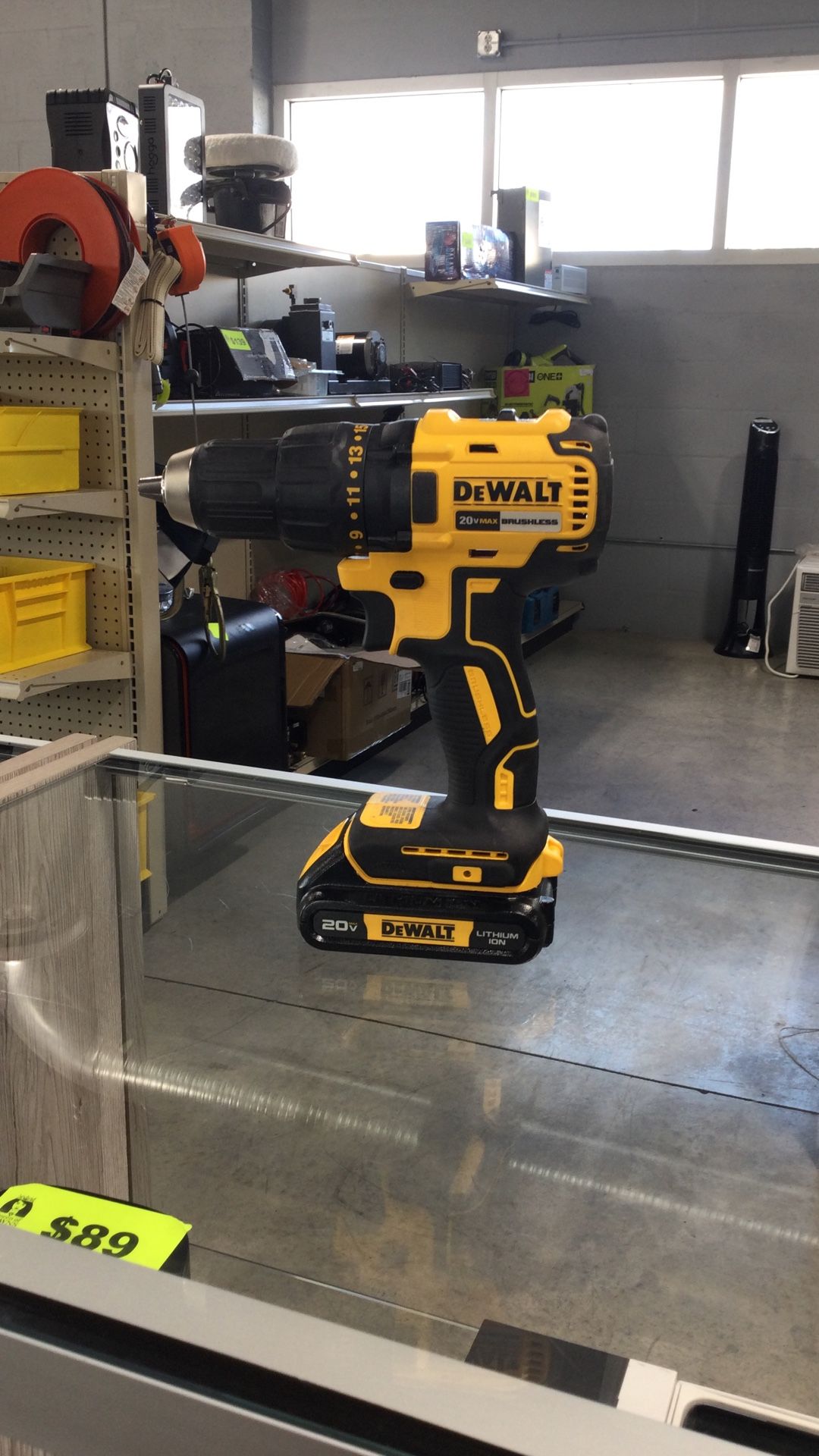 20v Dewalt Drill Driver With Battery