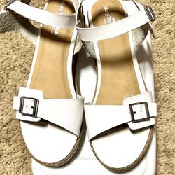 White size 9 1/2 sandals