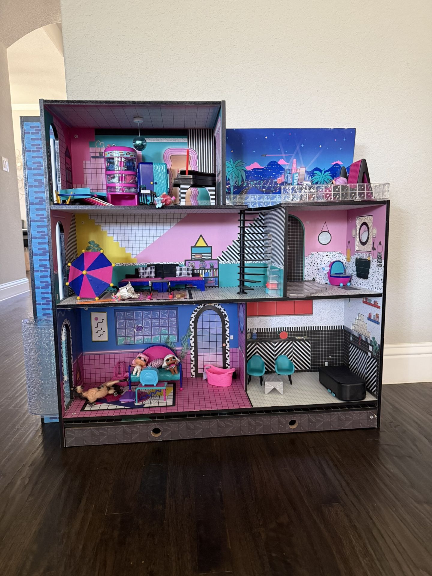 4 Ft Doll House + Accessories
