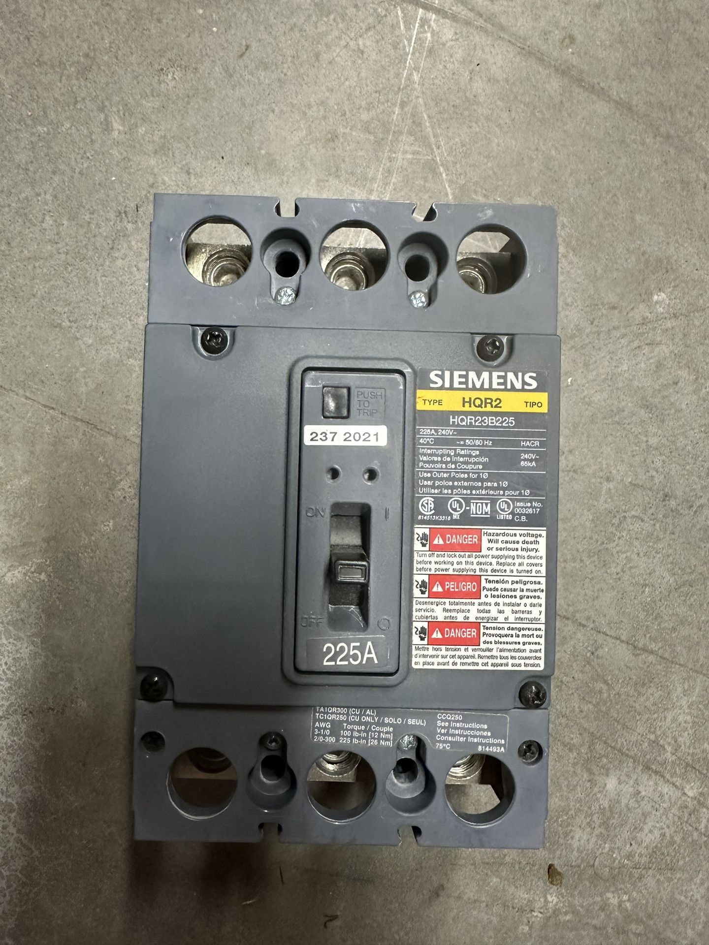 Siemens 225A HQR2 Circuit Breaker