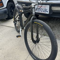 Se Black 10 Speed Fast Ripper In Good Condition For 750 Or Best Offer