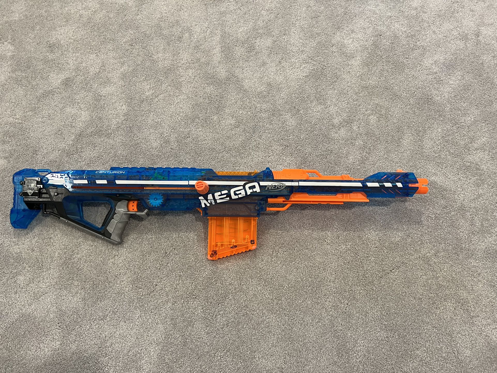 Træ respons Dømme Nerf Centurion Mega Toy Blaster With Folding Bipod, 6-dart Clip for Sale in  Chicago, IL - OfferUp