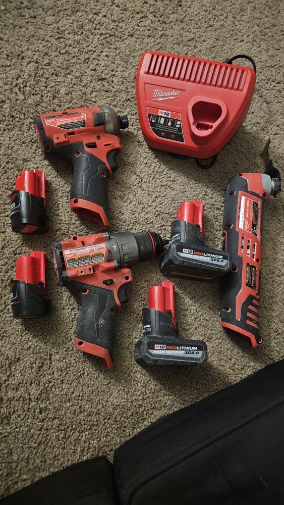 How to Safely Remove a Stuck Drill Bit: A Complete Guide – New and Tips