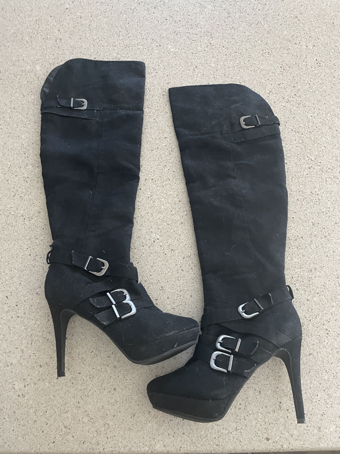 Ladies Black Boots Size 8 