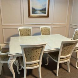 Dining Room Table And Chair Set