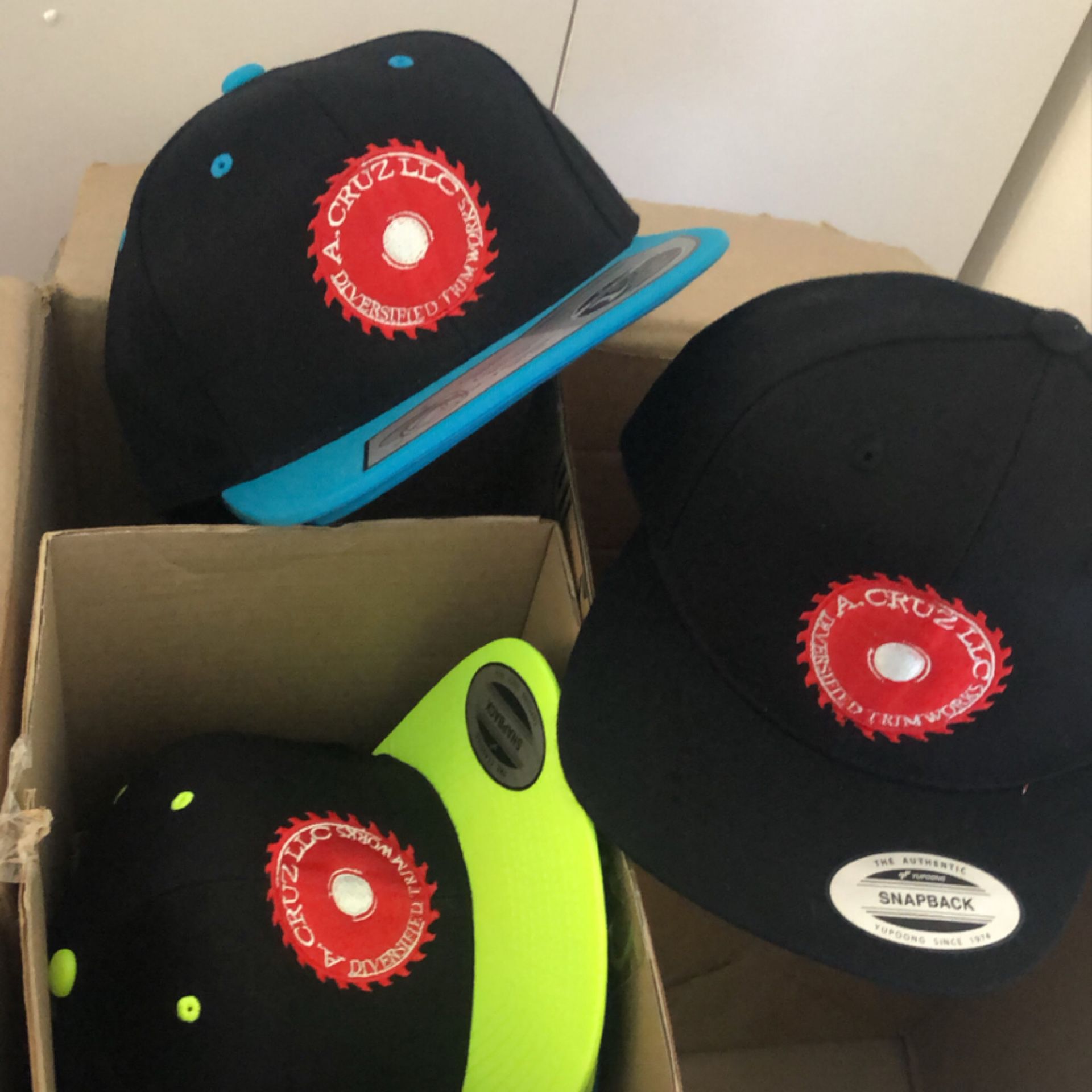 12 Custom Embroidered Snapbacks with your Logo $180 shipped