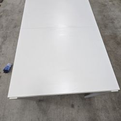 Ikea Vihal extendable table, white (47 1/4"-70 7/8" x 29 1/2" x 29 1/8"