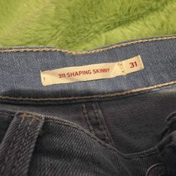 Women's Levis Jeans