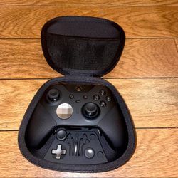 Xbox Elite Series 2 Wireless Controller In excellent condition