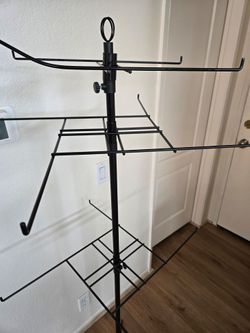 3-tier ROTATING HANGER NEW